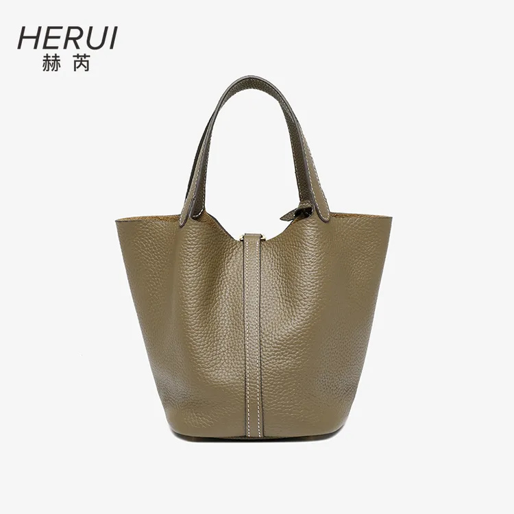 HERUI/赫芮头层牛皮水桶包2024手提包女包轻奢百搭菜篮子包包