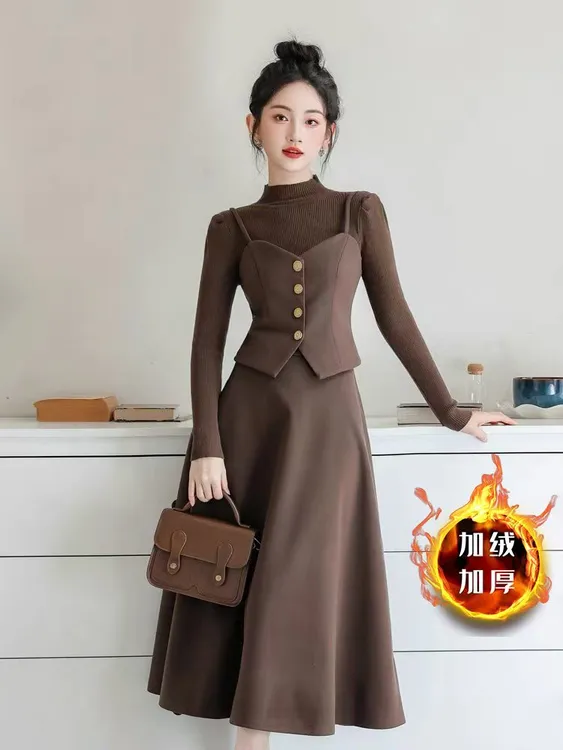 今年流行漂亮小香风连衣裙高级感小洋装假两件套秋冬装搭配一整套