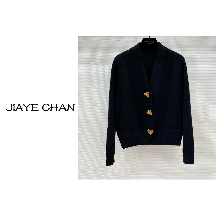 【西西高定】 v领爱心纽扣针织开衫