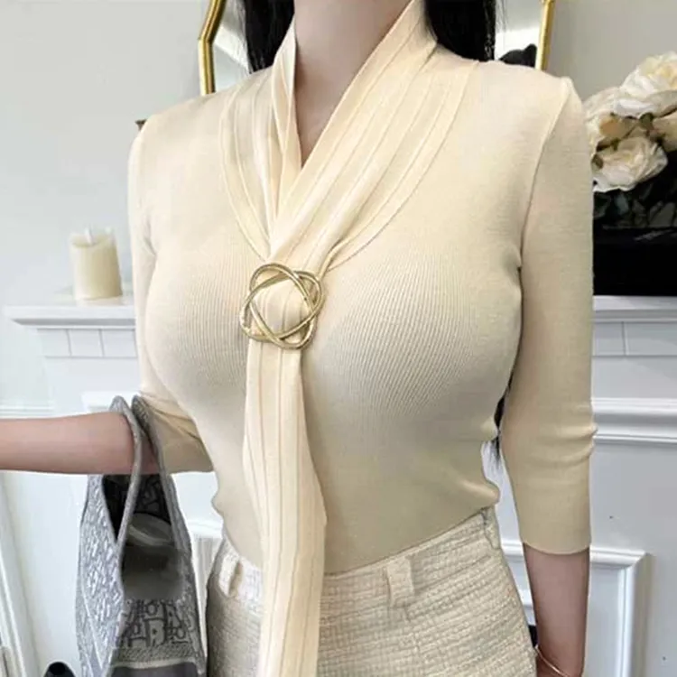 韩版金秘书气质高级感女人设计飘带配饰通勤上衣七分袖修身针织衫