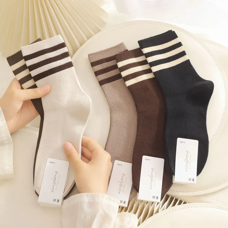 星动袜子女秋冬条纹女袜 吸汗透气学院风美拉德韩范外穿运动棉袜