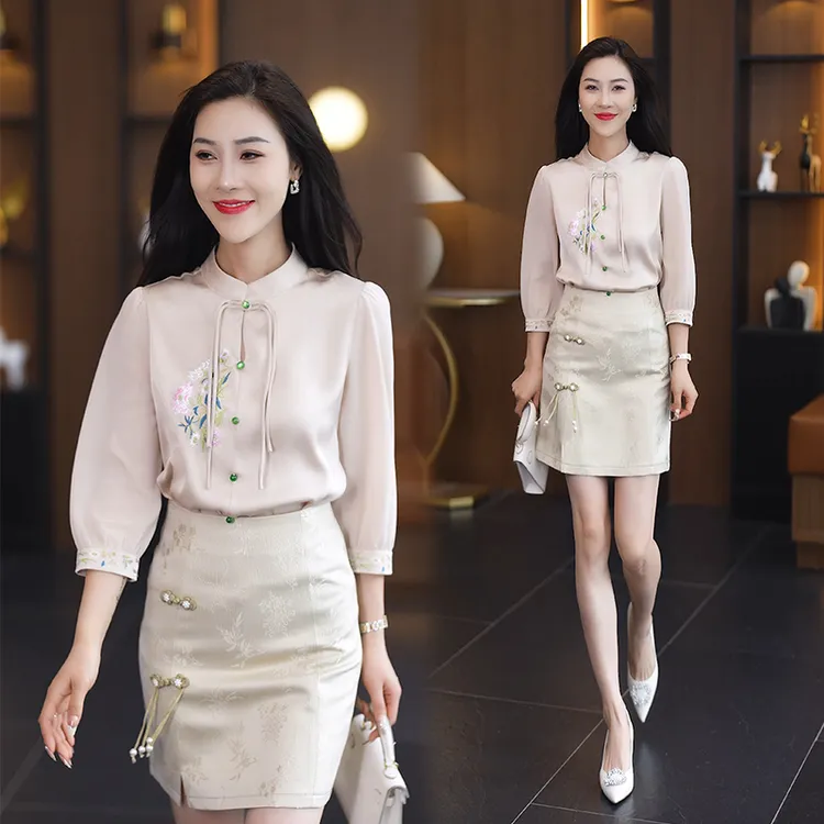 新中式2024早春新款刺绣盘扣长袖衬衫高级感小众设计感休闲上衣