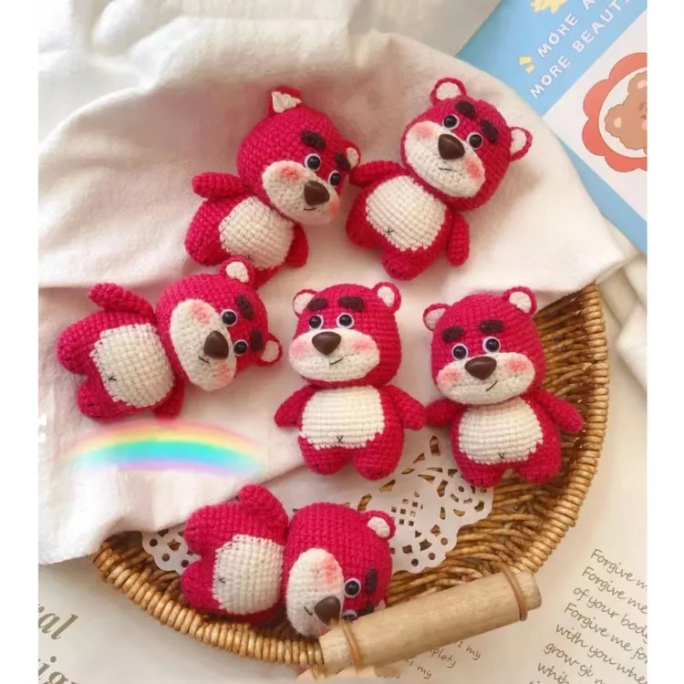 草莓熊 钩针手工毛线钩织宝宝玩偶DIY材料包成品包挂钥匙扣挂件