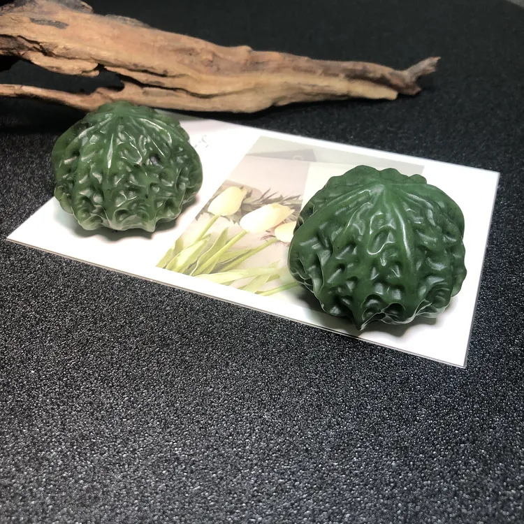 天然和田碧玉核桃把件时尚精美手把件（一对）装                  