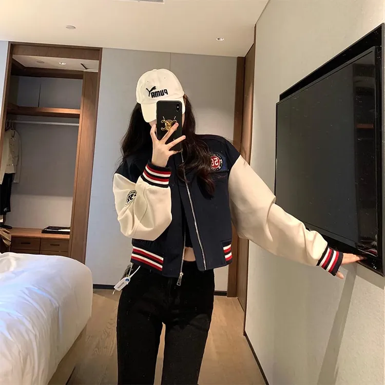 减龄棒球服2025年春秋新款炸街小香风短款外套小个子运动女装上衣