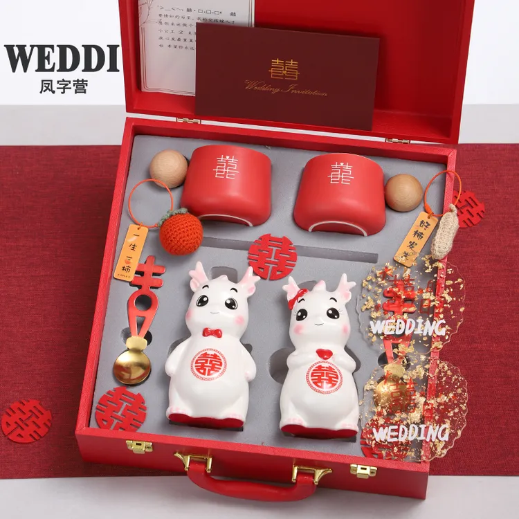 结婚礼物送新人闺蜜订婚礼品龙宝摆件送朋友婚庆高档套装新娘手礼