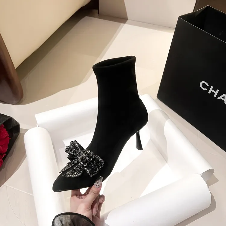 2025秋冬新款绒面短靴时尚蝴蝶结细跟高跟气质百搭款瘦瘦靴