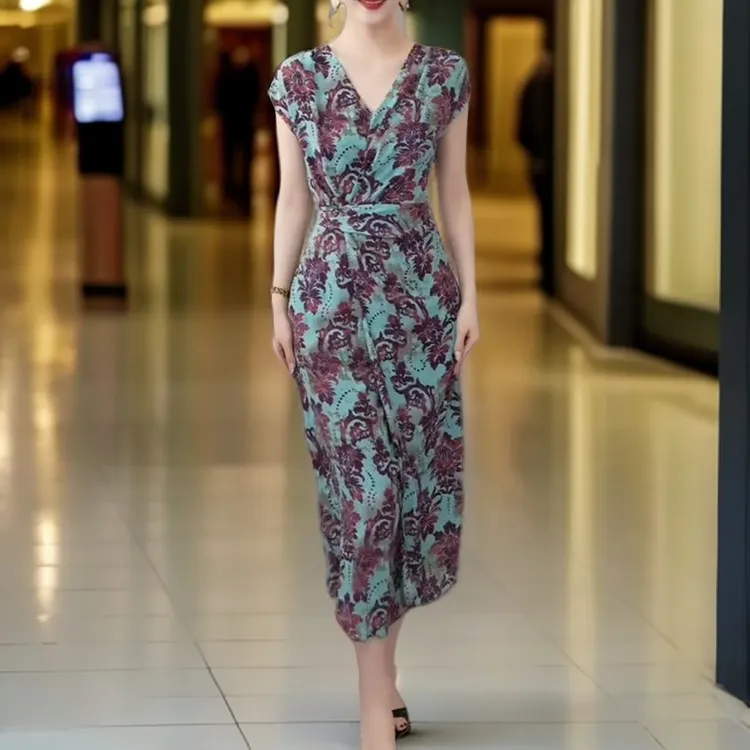 2025新款女夏季高端奢华大牌收腰显瘦小众设计感蓝色连衣裙高级感