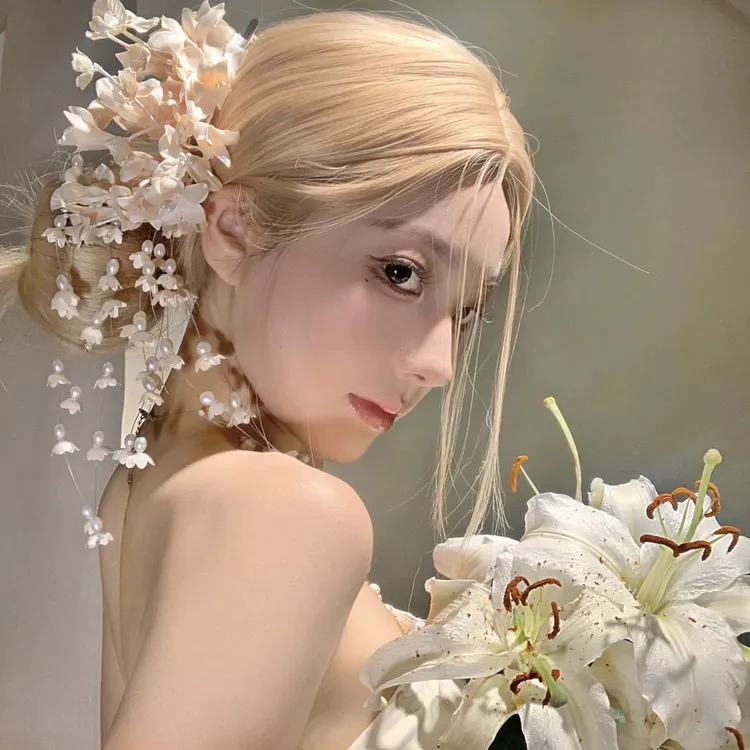 法式森系铃兰花朵流苏发夹结婚写真发饰侧边夹网红拍照夸张配饰