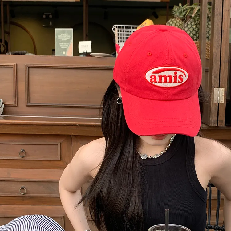 韩版红色棒球帽女春夏款休闲百搭大头围显脸小软顶鸭舌帽遮阳帽子