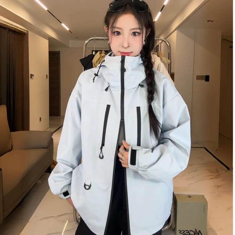 春秋户外运动休闲百搭男女情侣同款防水三合一冲锋衣外套女款