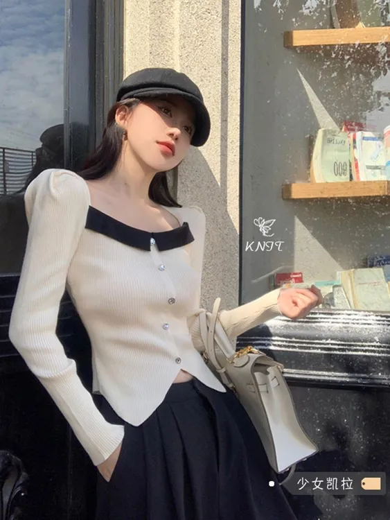 小香风方领针织衫女装秋冬法式短款打底衫设计感长袖毛衣内搭上衣