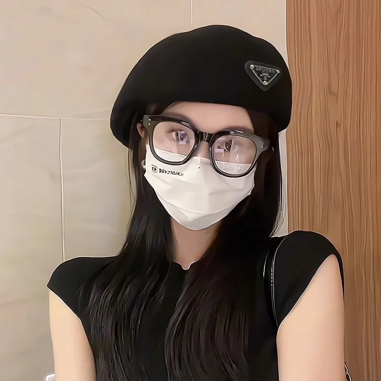 大头围贝雷帽女秋冬季时尚显脸小黑色复古前进帽子反戴毛呢画家帽