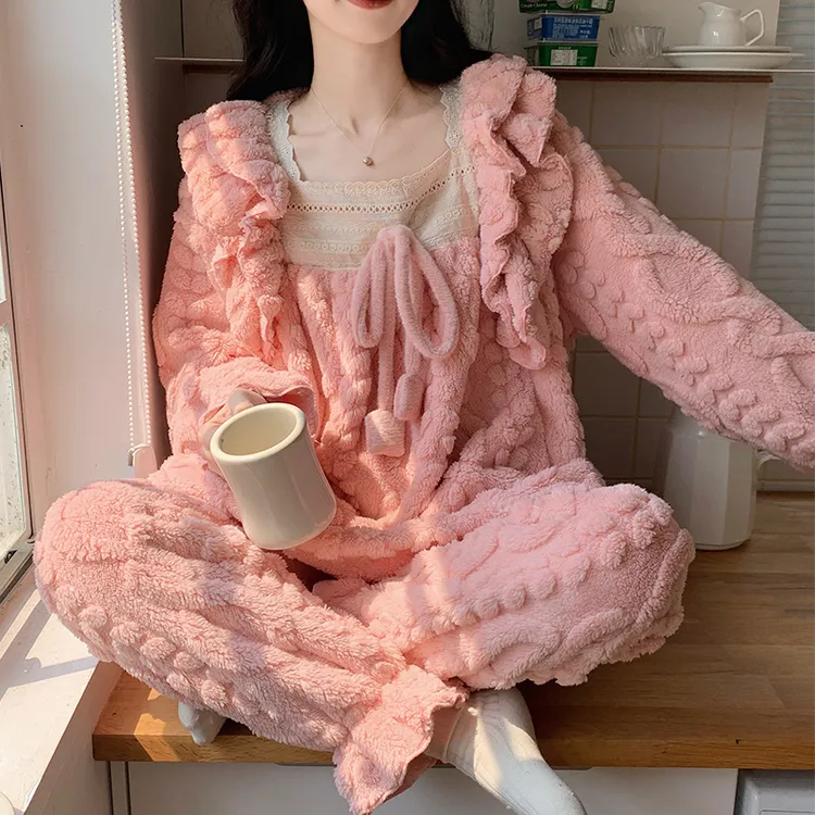 加厚法兰绒睡衣套装女生秋冬季2024新款甜美粉色花边长毛绒家居服