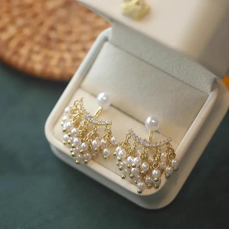 铜合金仿珍珠耳饰 两戴精致法式时尚串珠流苏轻奢小众设计耳钉女