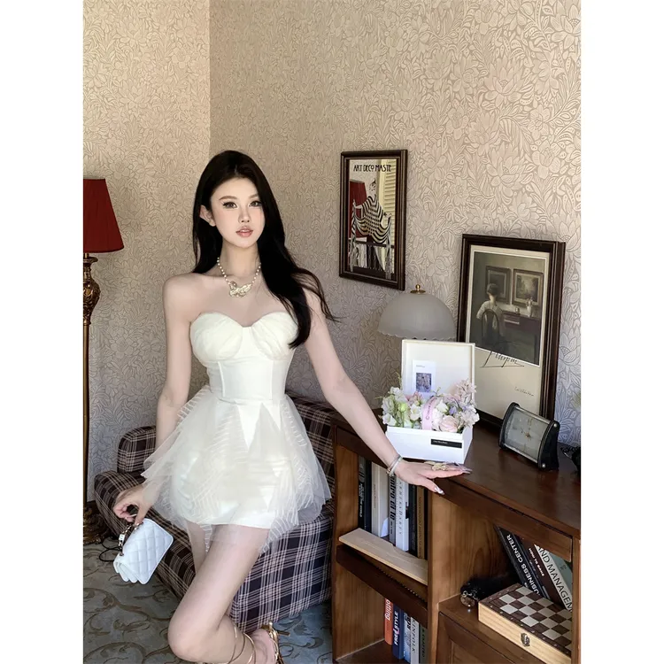 美式小众别致设计感网纱拼接抹胸礼服白色包臀裙修身显瘦短款女
