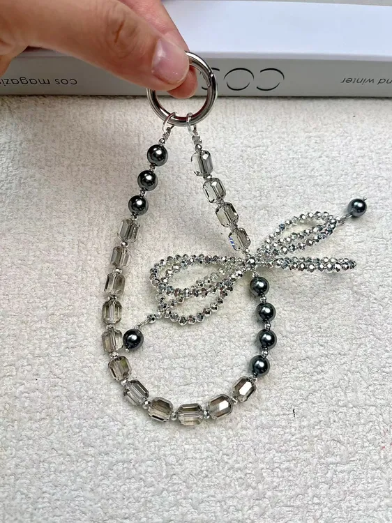 【黑夜】手机链手工女款蝴蝶结晶晶短款手提创意手机链钥匙扣包链