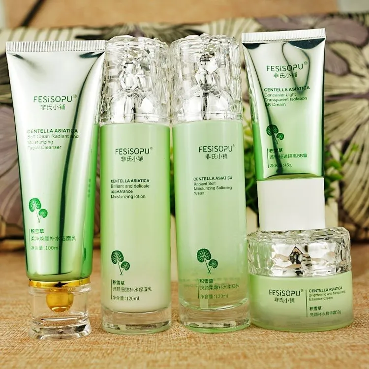 积雪草焕颜柔嫩补水精华套盒