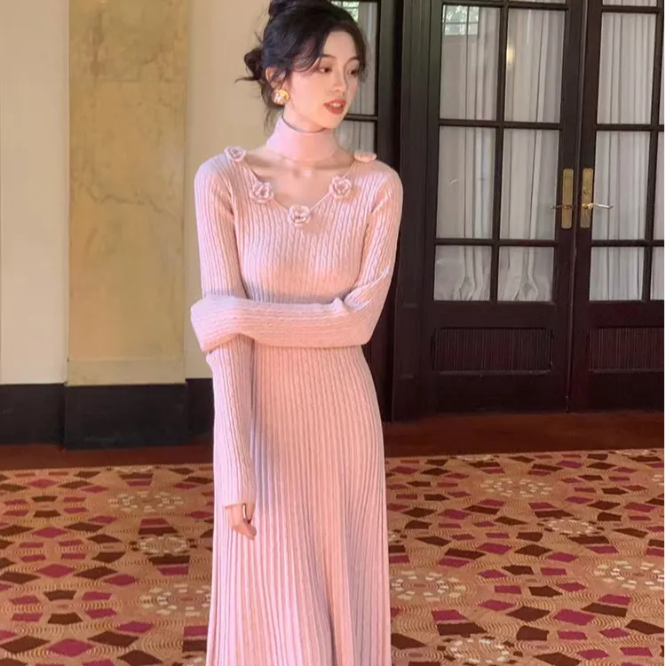 【95628】2024新款气质v领内搭挂脖针织连衣裙长款过膝打底毛衣裙