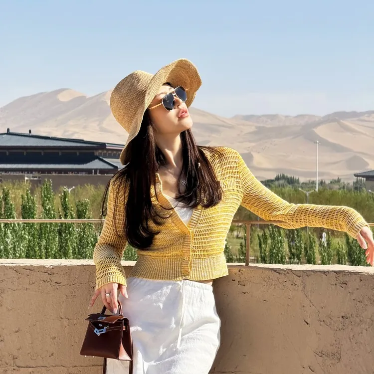 王嬛嬛MsLime‘橙香情人’新款时尚休闲镂空毛针织衫 HC2B0619