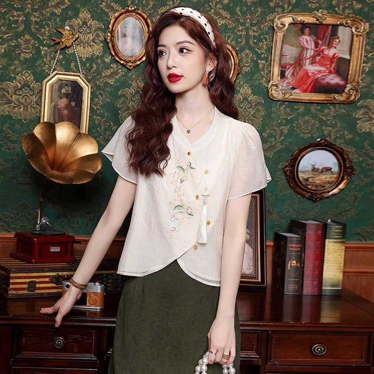新中式国风绣花小衫2024夏季新款宽松短袖不规则盘扣衬衫上衣女装