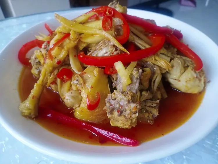 东安鸡1250㎏现杀现炒现卖