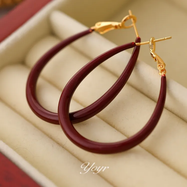 YOYR 铜合金耳饰 安可拉红月牙耳圈新年礼物红色喜庆雅丹风耳环