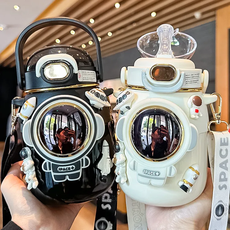 宇航员保温杯吸管可爱男孩小学生上学专用水杯大容量便携大肚杯子