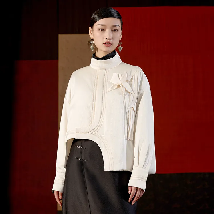 界内界外小众设计感重工兰花不对称立领保暖短款棉服外套J43M7017