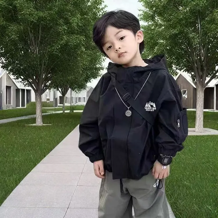 【三防面料】男童秋冬款户外冲锋衣儿童风衣洋气加厚外套防风中小童