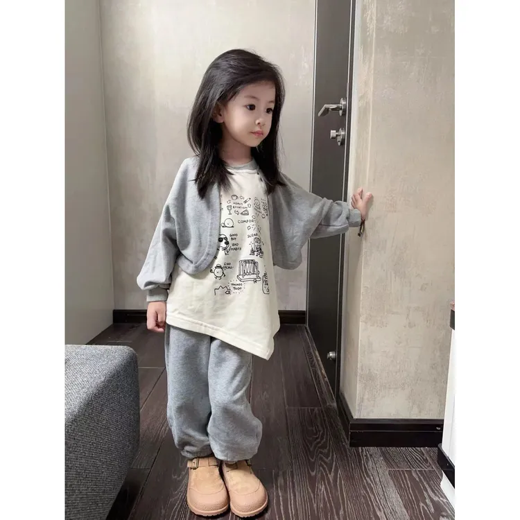 女童春装假两件套装春秋季韩系外套幼儿园灰色休闲卫裤宽松洋气