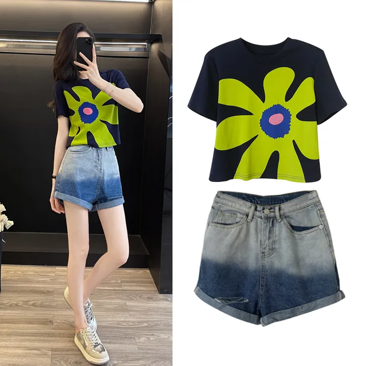夏季新款港风时尚套装女洋气减龄chic针织t恤牛仔短裤女士两件套