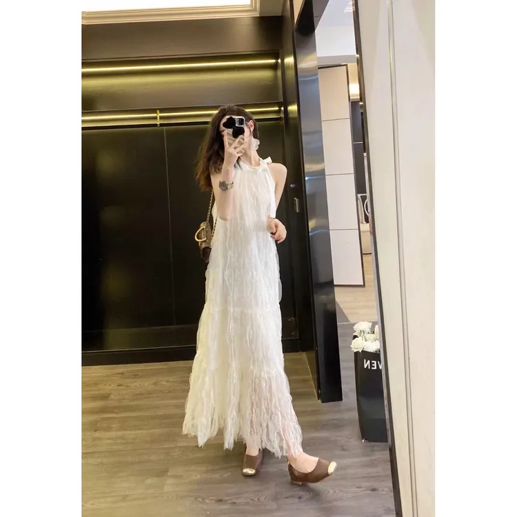 Leathercat吊带连衣裙女2025新款高级感法式海边度假白色无袖长裙
