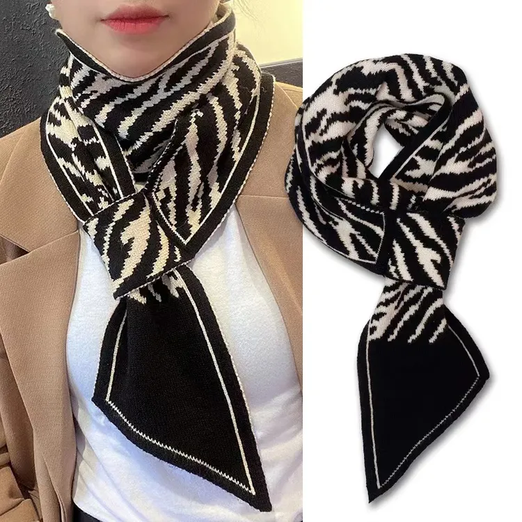 围巾女款2025新款秋冬季网红披肩高级感韩版百搭加厚保暖时尚围脖