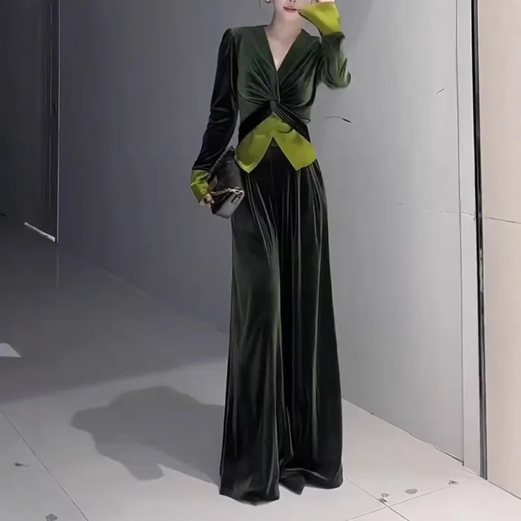 241219时尚气质潮流24秋冬新款丝绒拼接时尚套装V领上衣阔腿裤女