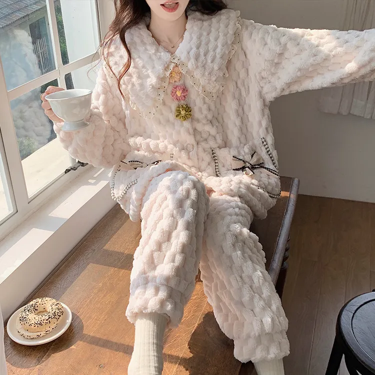 2025高颜值秋冬季睡衣法兰绒甜美可爱时尚网红款毛茸茸家居服套装
