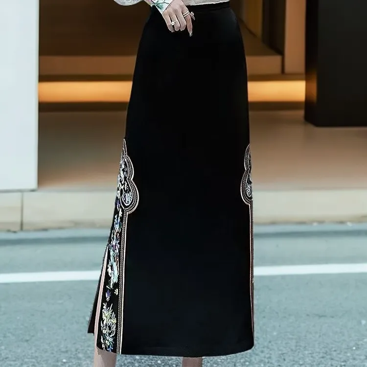 深圳南油高档缎面绣花双开叉秋冬厚款气质时尚长款半身裙2025正品