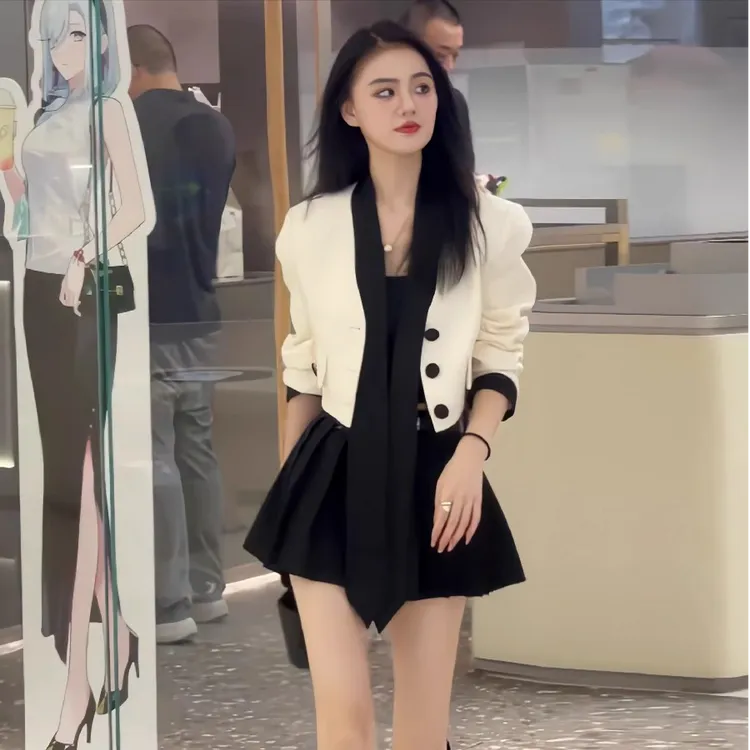 秋季新款法式小香风名媛气质短款西装外套高腰百褶短裙两件套装女