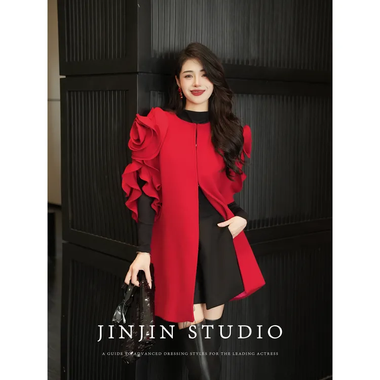 MD进进原创【花样年华】2025秋冬网红气质设计感斗篷轻奢羊毛外套