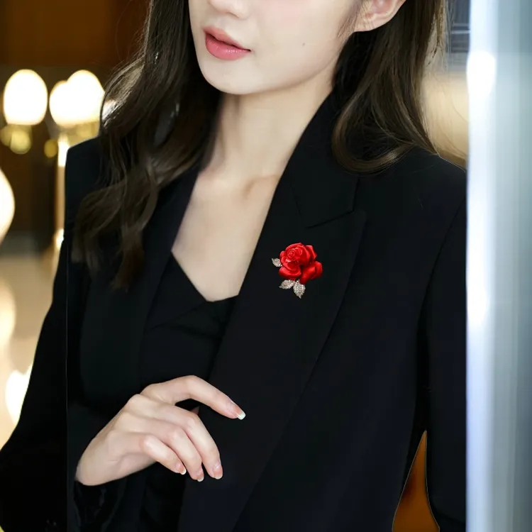 法式浪漫轻奢高档玫瑰胸针精致百搭防走光高级感胸花