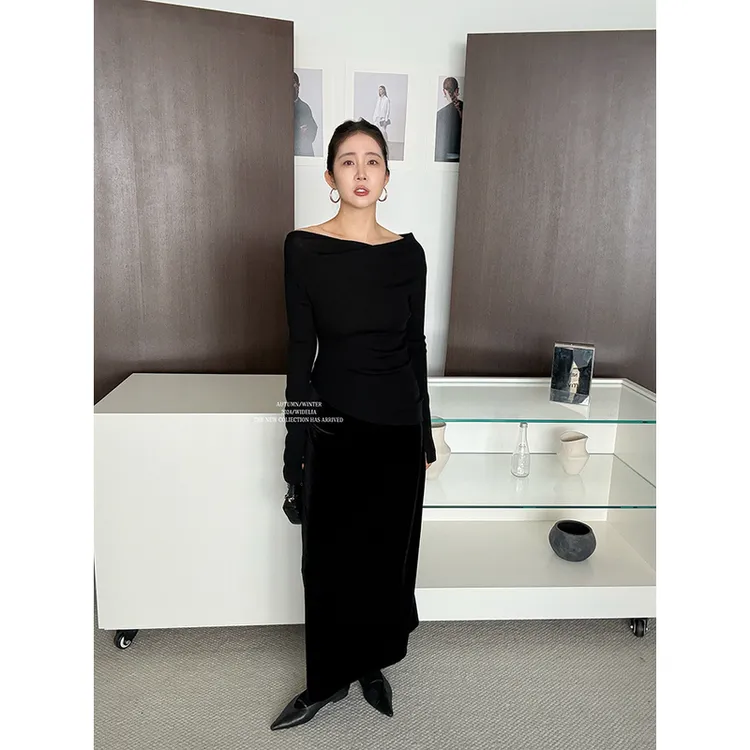 widelia2024冬季高级感优雅气质高腰丝绒裙显瘦直筒中长款半身裙