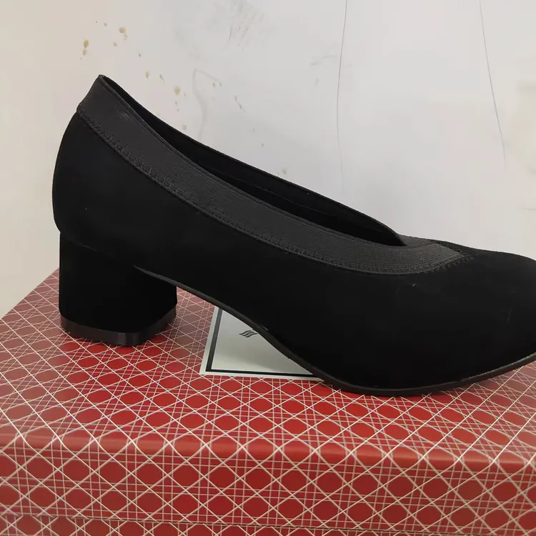 酷牌8836精典奶奶鞋