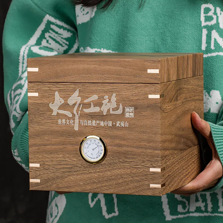 过节礼物正宗武夷山浓香型散茶大红袍木纹礼盒装走亲戚送长辈佳品