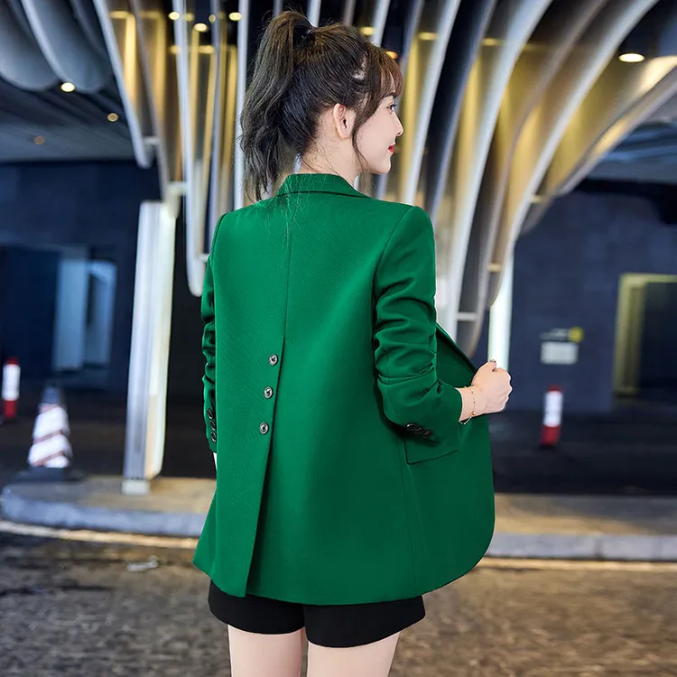 绿色小西装外套女2025春秋新款高级感气质设计感西服休闲韩版上衣