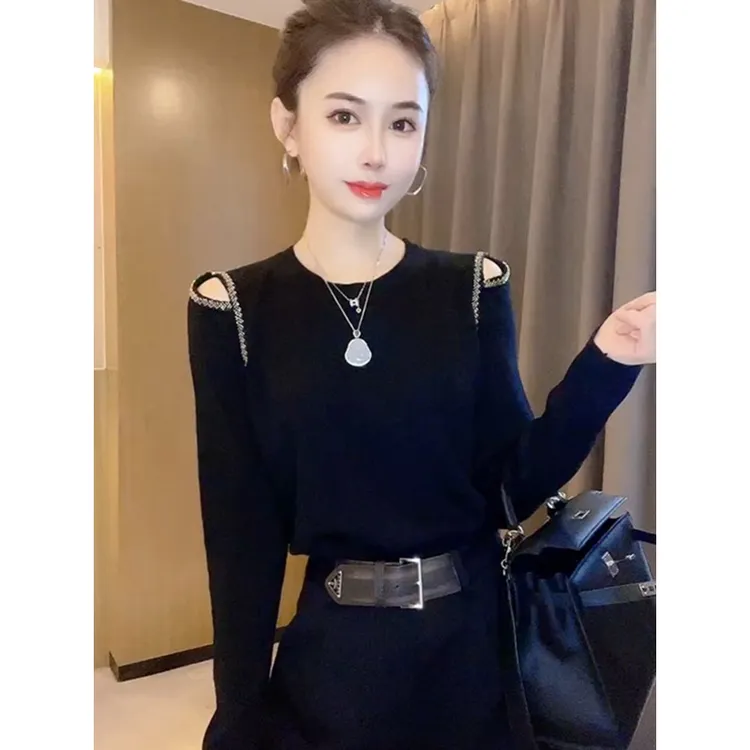 现货-显瘦洋气软糯春季圆领露肩针织衫女欧洲站长袖网红时尚C1-10