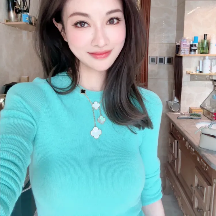 纯色修身显瘦套头打底长袖针织衫女春夏2026软糯长袖上衣女A3-33