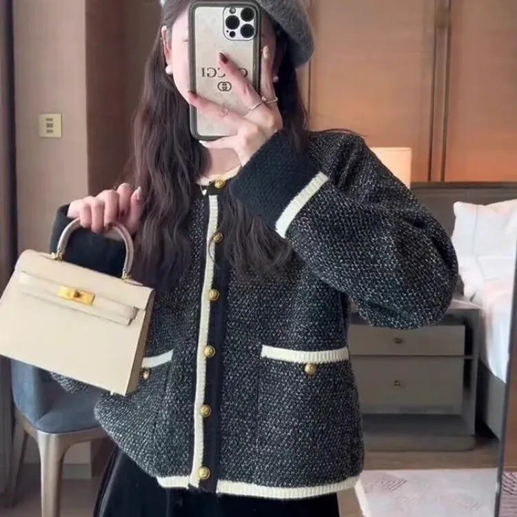 小香风撞色毛衣开衫外套女春秋季2025新款小众外穿长袖针织衫上衣