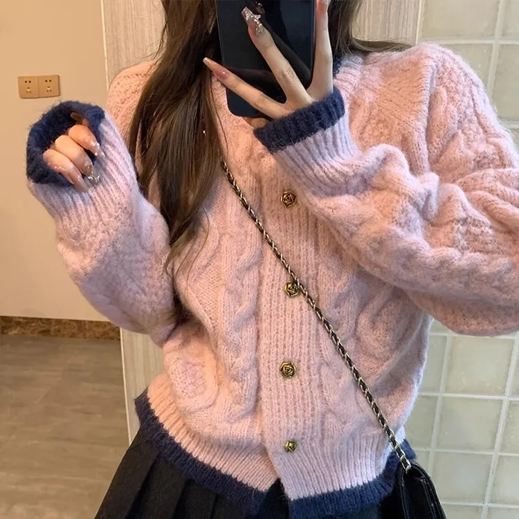 春秋粉色温柔复古马海毛麻花毛衣女开衫软糯撞色慵懒针织外套上衣