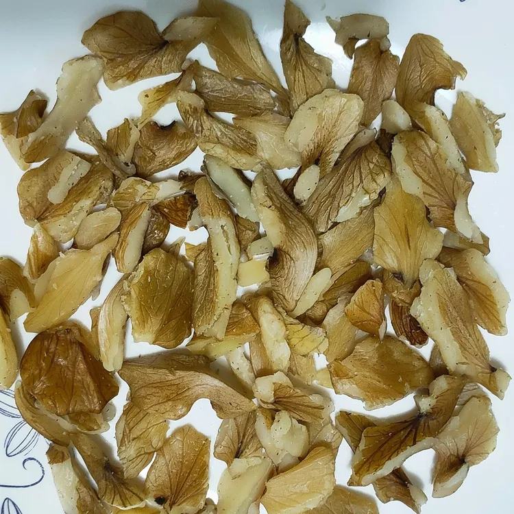 东北野生山核桃仁每袋一斤