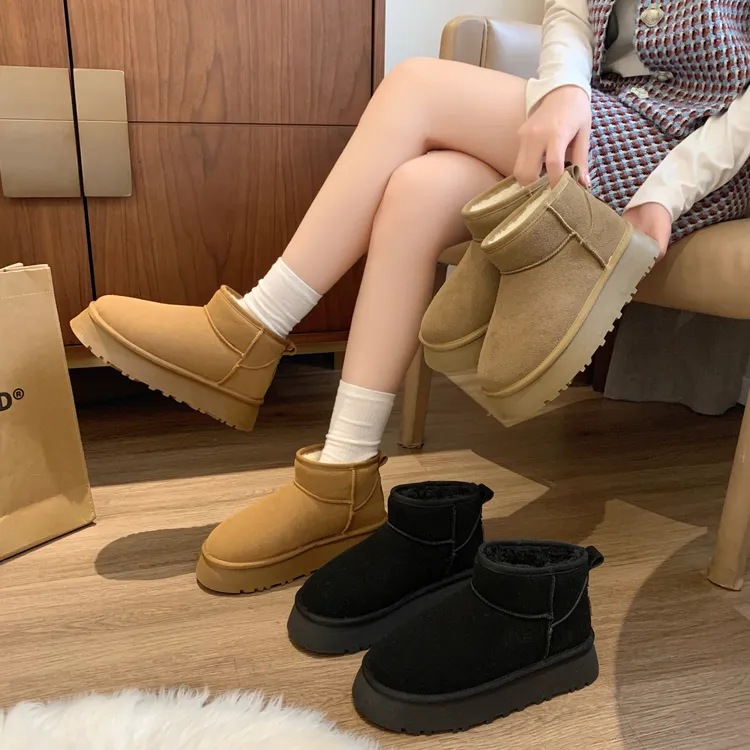 周冬雨同款雪地靴女2024冬季新款加绒加厚增高防滑保暖百搭大棉鞋